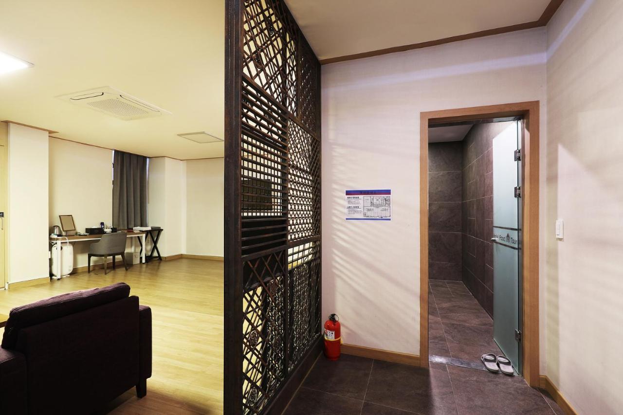 Bolton Hotel 3*