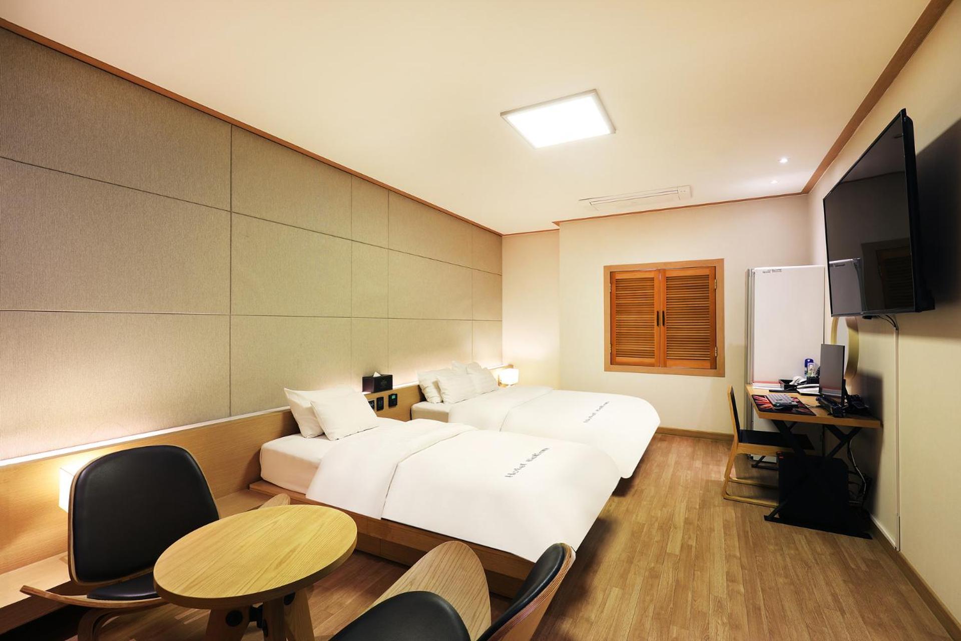 Bolton Hotel 3*